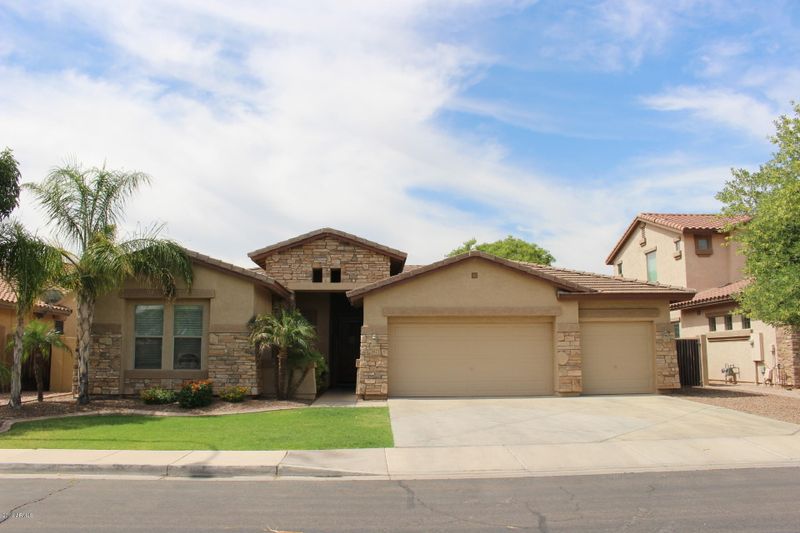 3823 E Capricorn Pl, Chandler, AZ 85249