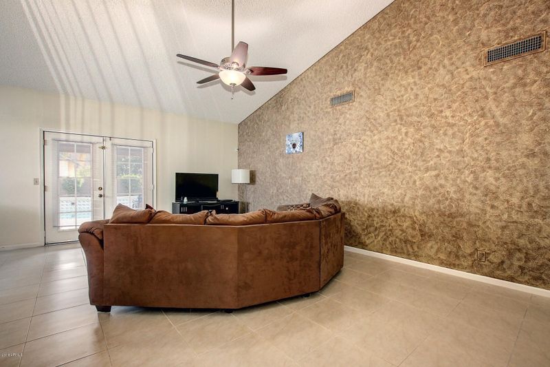 3823 E Marconi Ave, Phoenix, AZ 85032