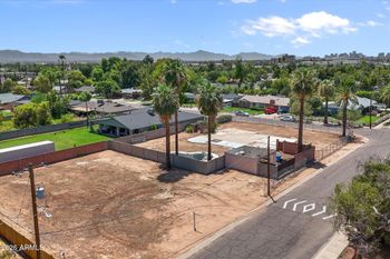 3823 E Palm Ln #B, Phoenix, AZ 85008