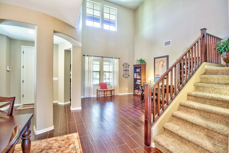 3823 E San Carlos Pl, Chandler, AZ 85249