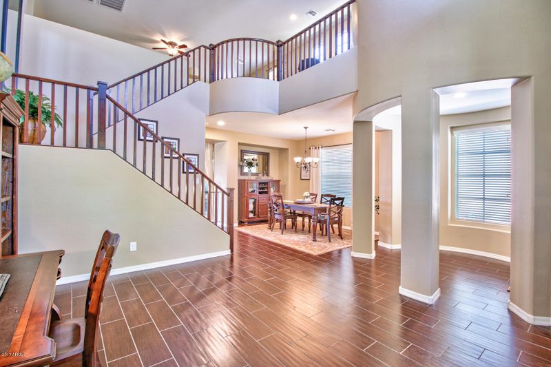3823 E San Carlos Pl, Chandler, AZ 85249