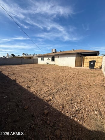 3823 Earll Dr, Phoenix, AZ 85019