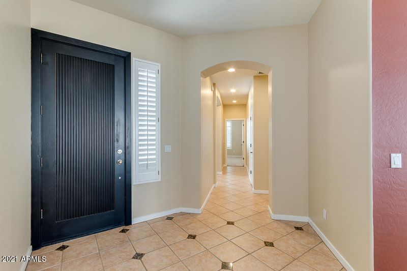 3824 E Carson Rd, Phoenix, AZ 85042