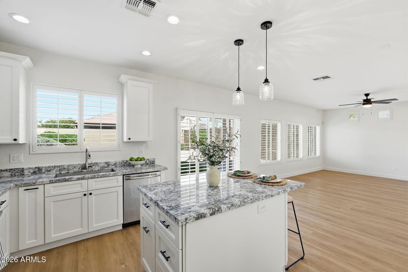 3824 W Rushmore Dr, Anthem, AZ 85086