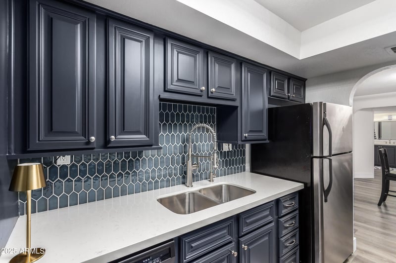 3825 Camelback Rd #207, Phoenix, AZ 85018