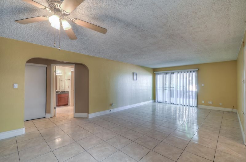 3825 E Camelback Rd #118, Phoenix, AZ 85018
