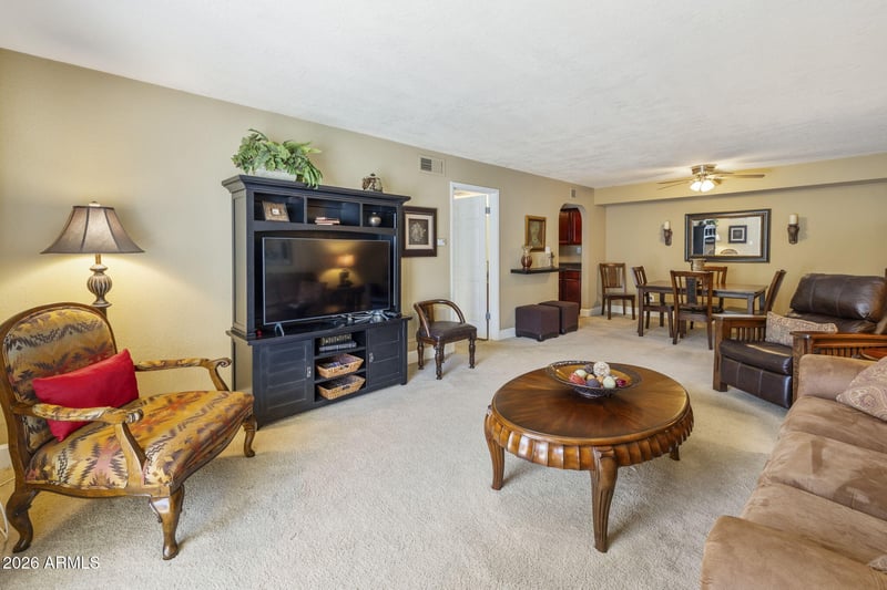 3825 E Camelback Rd #126, Phoenix, AZ 85018