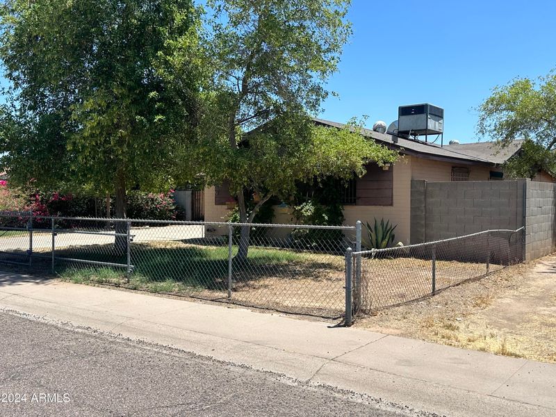 3825 N 50th Ave, Phoenix, AZ 85031