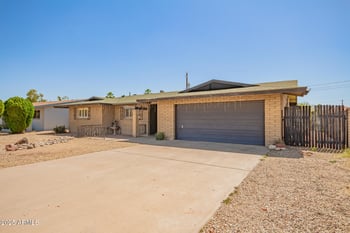 3825 Royal Palm Rd, Phoenix, AZ 85051