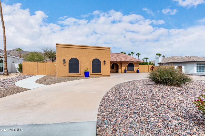 3826 E Equestrian Trl, Phoenix, AZ 85044