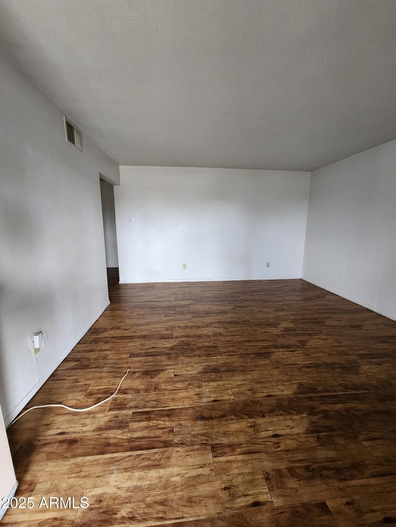 3826 Flynn Ln, Phoenix, AZ 85019