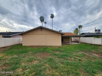 3826 Flynn Ln, Phoenix, AZ 85019