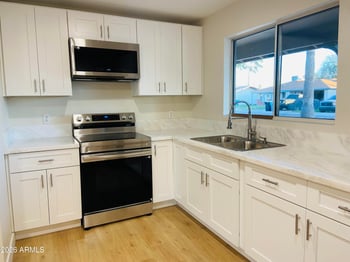 3826 Flynn Ln, Phoenix, AZ 85019