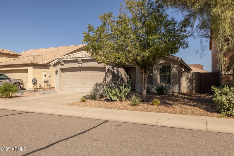 3826 Goldmine Mountain Dr, San Tan Valley, AZ 85144