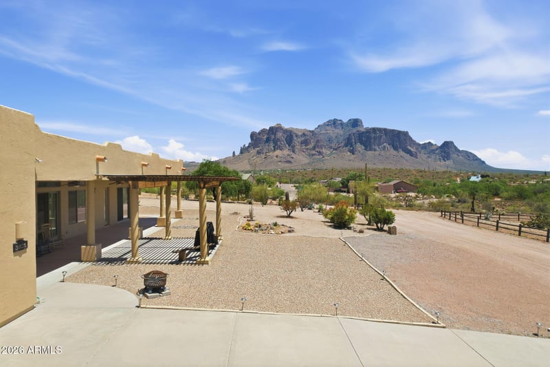3826 N Rain Cloud Dr, Apache Junction, AZ 85119