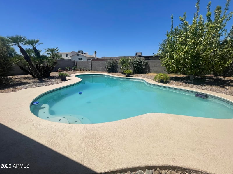 3826 Meadow Dr, Glendale, AZ 85308