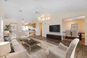 3826 W Park View Ln, Glendale, AZ 85310