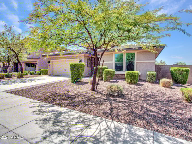 3827 Aracely Dr, New River, AZ 85087