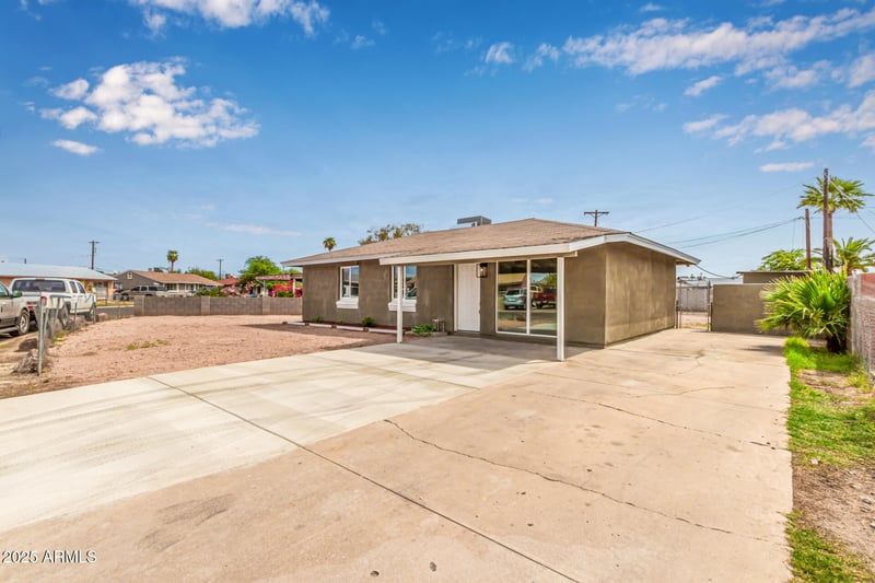 3827 Cypress St, Phoenix, AZ 85009