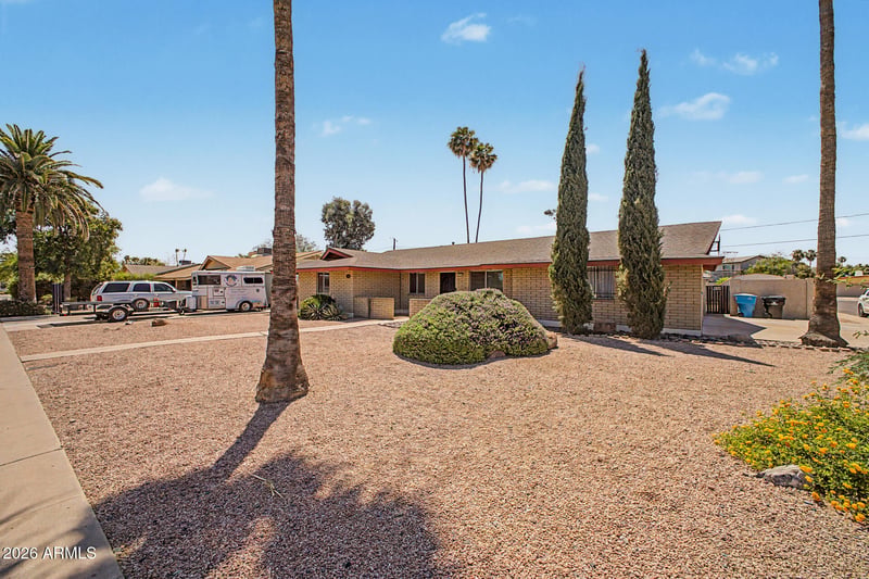 3827 E Shangri La Rd, Phoenix, AZ 85028