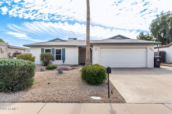 3827 Larkspur Dr, Phoenix, AZ 85032