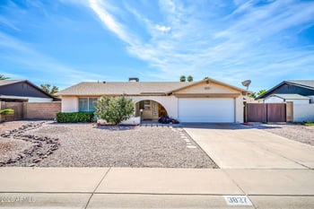 3827 Muriel Dr, Glendale, AZ 85308