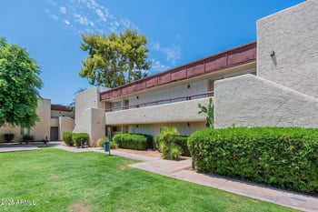 3828 32nd St #213, Phoenix, AZ 85018