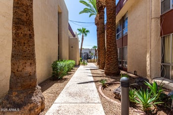 3828 32nd St #232, Phoenix, AZ 85018