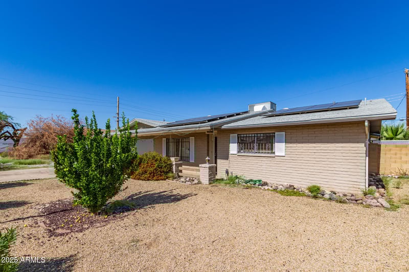 3828 Loma Ln, Phoenix, AZ 85051