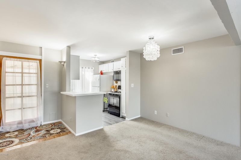 3828 N 32nd St #235, Phoenix, AZ 85018