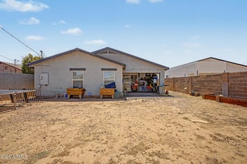 3828 W Latham St, Phoenix, AZ 85009