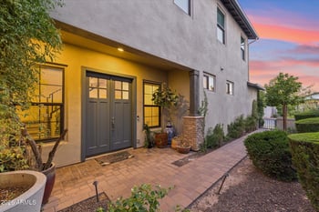 3829 E Crittenden Ln, Phoenix, AZ 85018