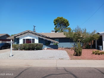 3830 Cavalier Dr, Phoenix, AZ 85019