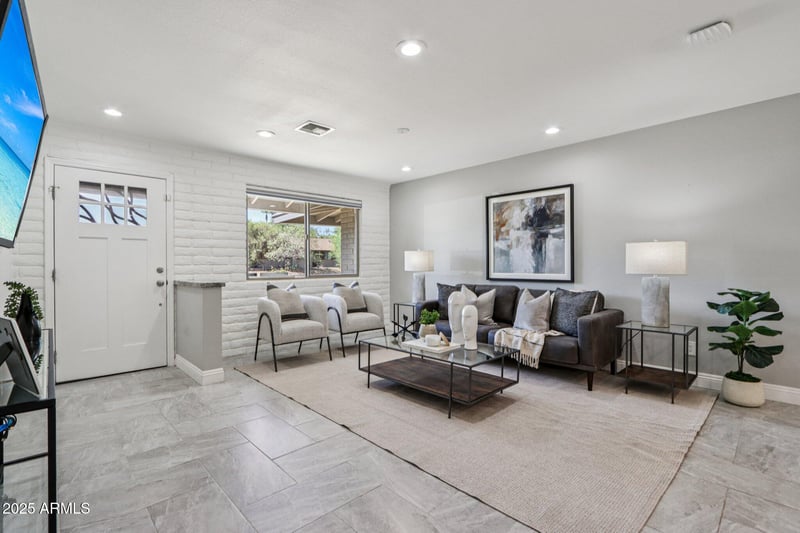 3830 Desert Cove Ave, Phoenix, AZ 85028