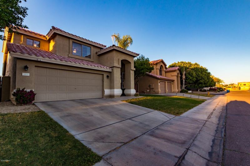 3830 E Kings Ave, Phoenix, AZ 85032