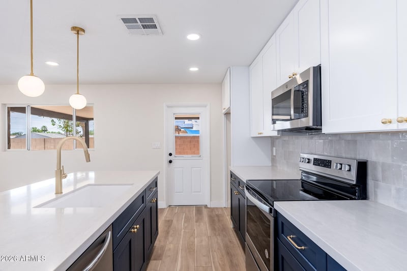 3830 W Claremont St, Phoenix, AZ 85019