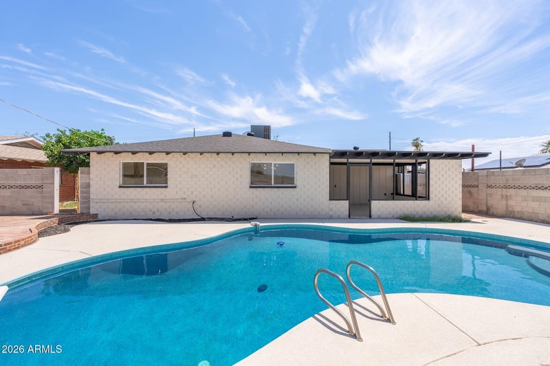3830 W Claremont St, Phoenix, AZ 85019