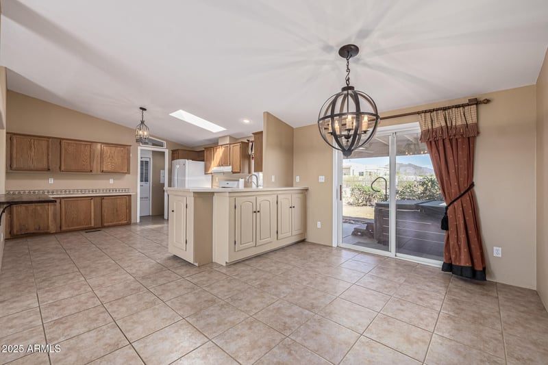 38303 15th Ave, Phoenix, AZ 85086