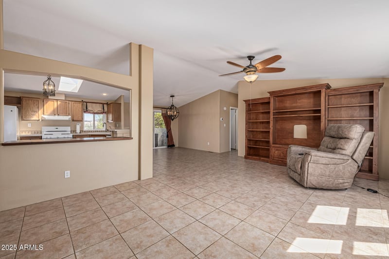 38303 15th Ave, Phoenix, AZ 85086