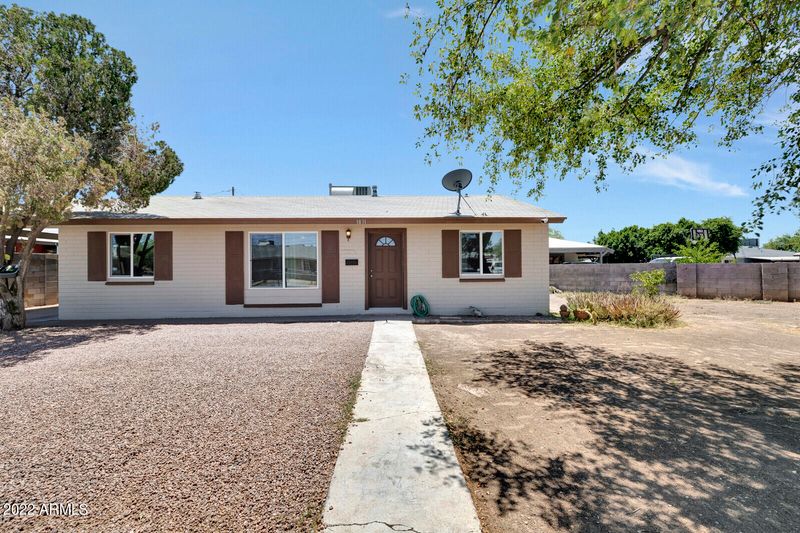 3831 W Avalon Dr, Phoenix, AZ 85019