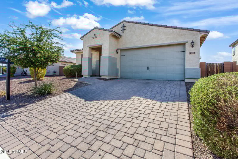 3832 182nd Ln, Goodyear, AZ 85338