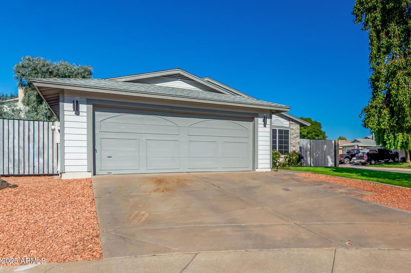 3832 Camino Del Rio --, Glendale, AZ 85310