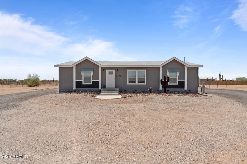38321 N 251st Ave, Morristown, AZ 85342