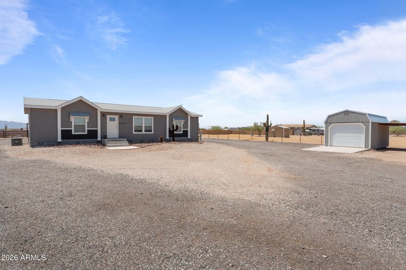 38321 N 251st Ave, Morristown, AZ 85342
