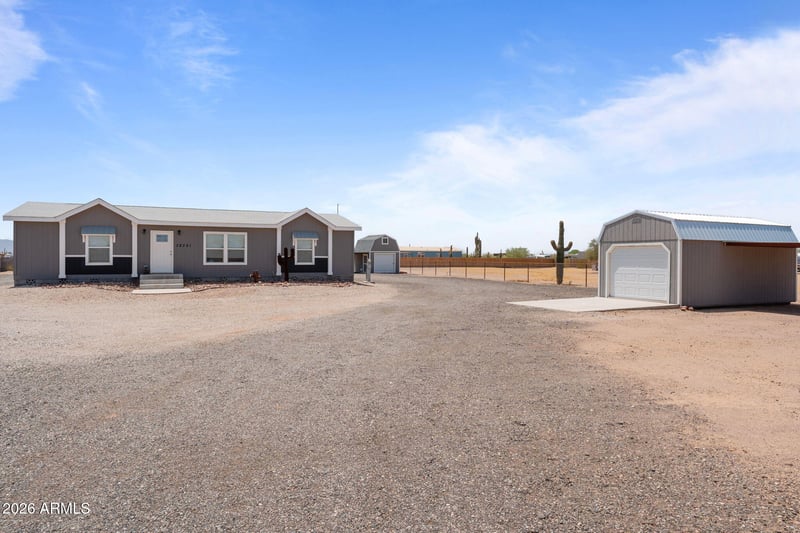 38321 N 251st Ave, Morristown, AZ 85342
