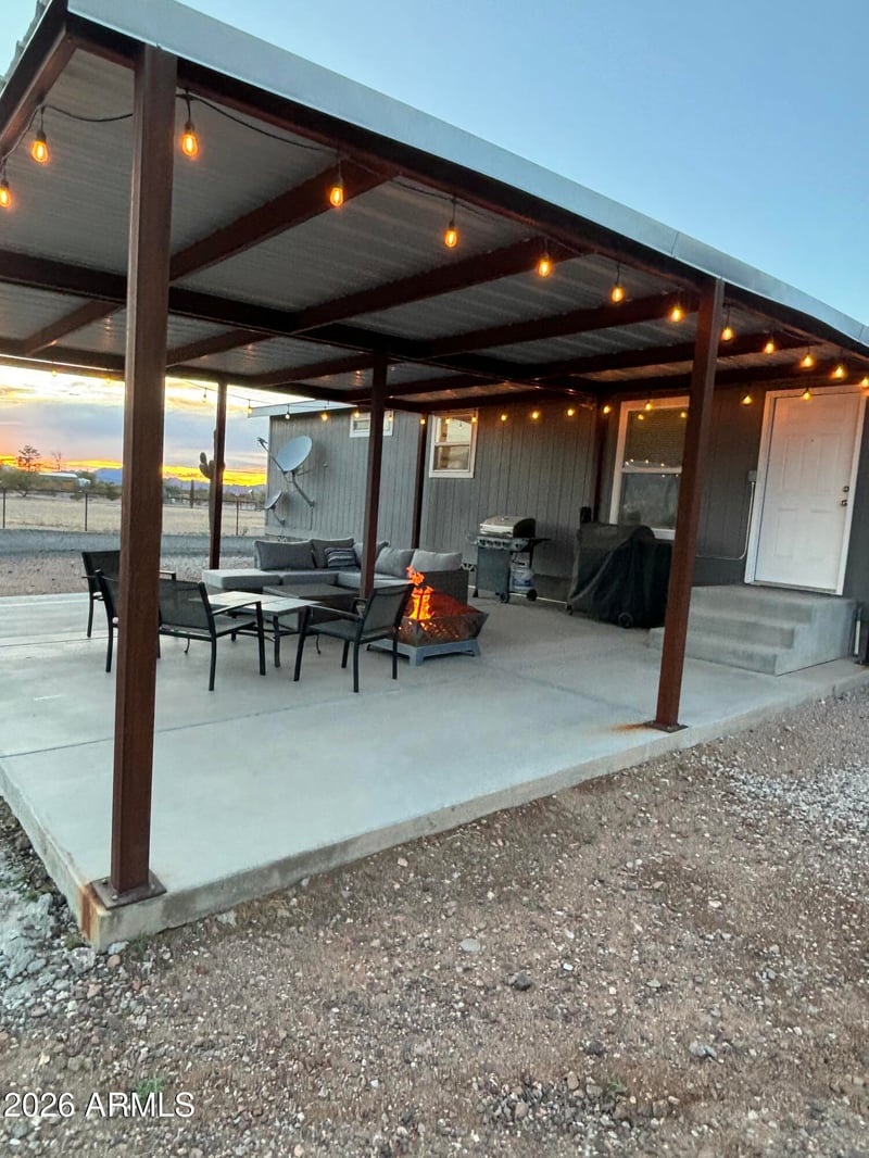 38321 N 251st Ave, Morristown, AZ 85342