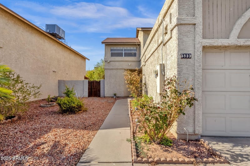 3833 Ivanhoe St, Chandler, AZ 85226