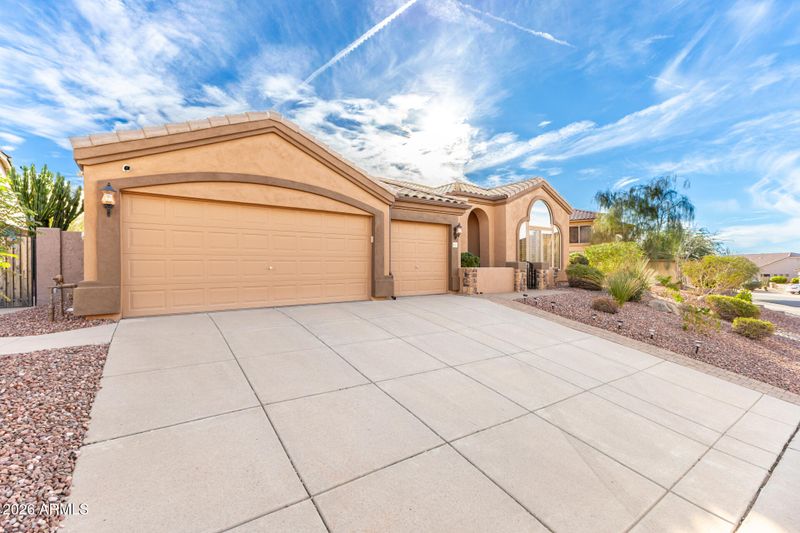 3833 N Desert Oasis Cir, Mesa, AZ 85207