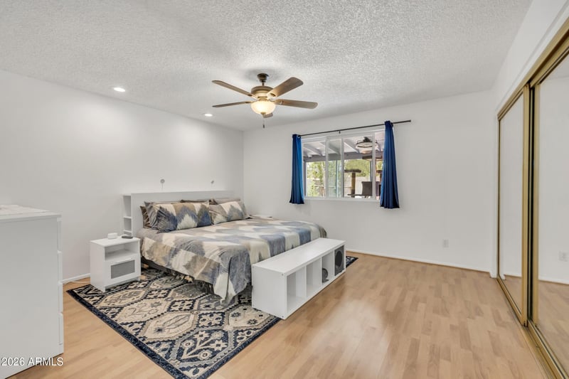 3833 Phelps Rd, Phoenix, AZ 85053