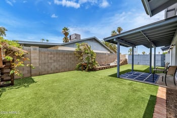 3833 W Phelps Rd, Phoenix, AZ 85053